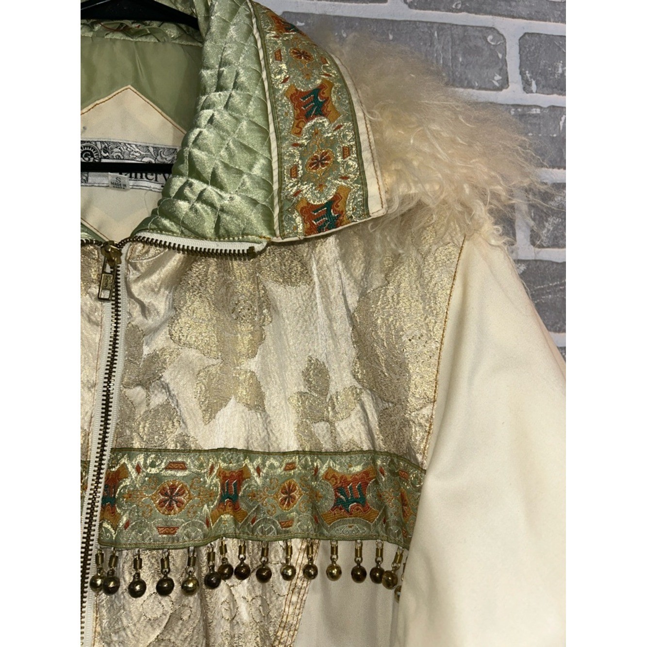 Vintage J. Gallery Puffer Jacket Large Beige Retro Bomber 80s. Rare. Bella