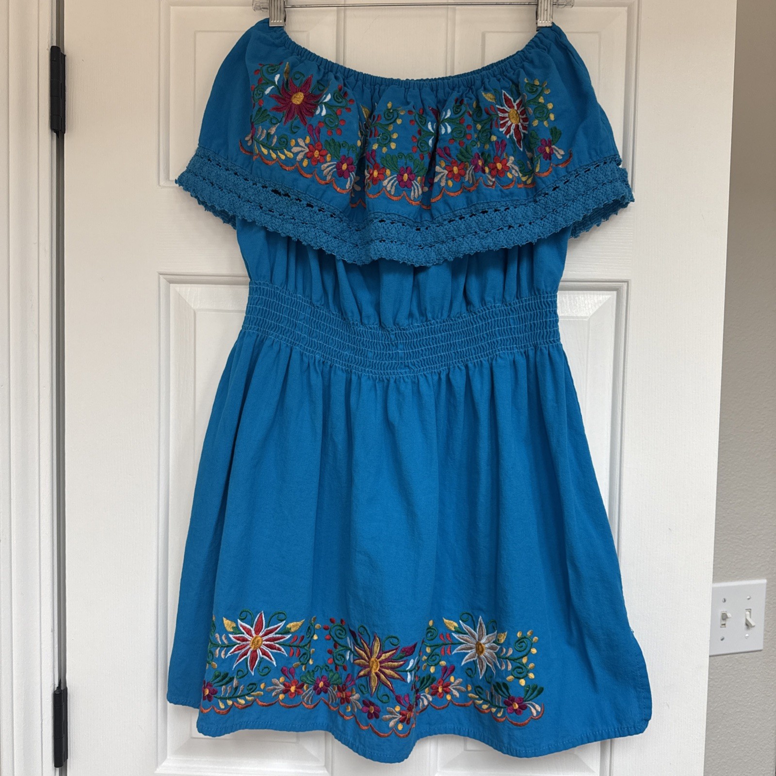 Mexican Folk M/L Embroidered Hand Crafted Ocean Floral Boho Artisan Hippie Dress