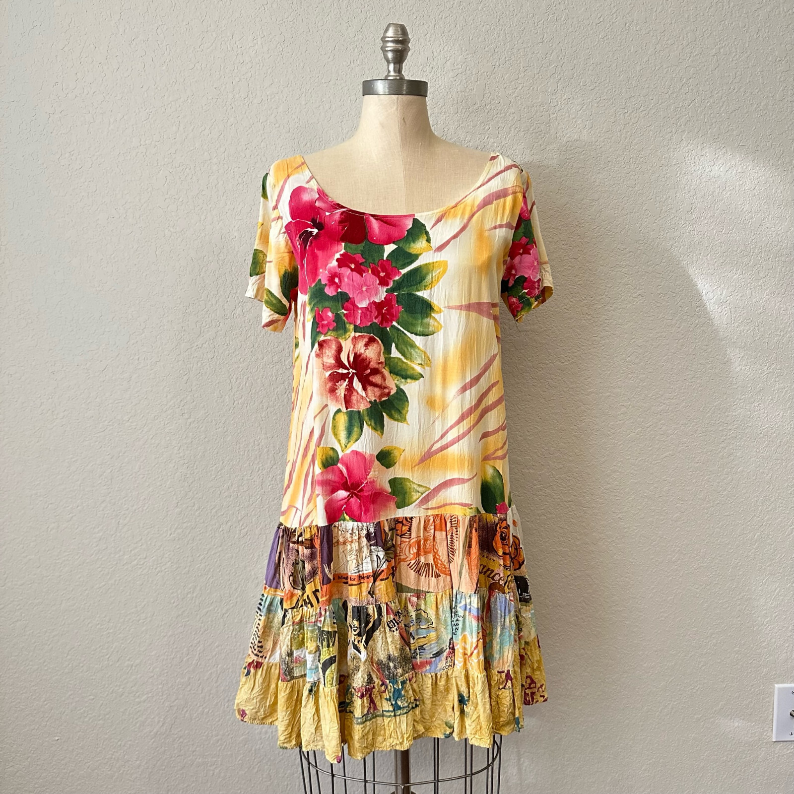 VTG JAMS WORLD Midi Dress Womens Sz L Bright Floral Tiered Hawaiian Tropical 90s