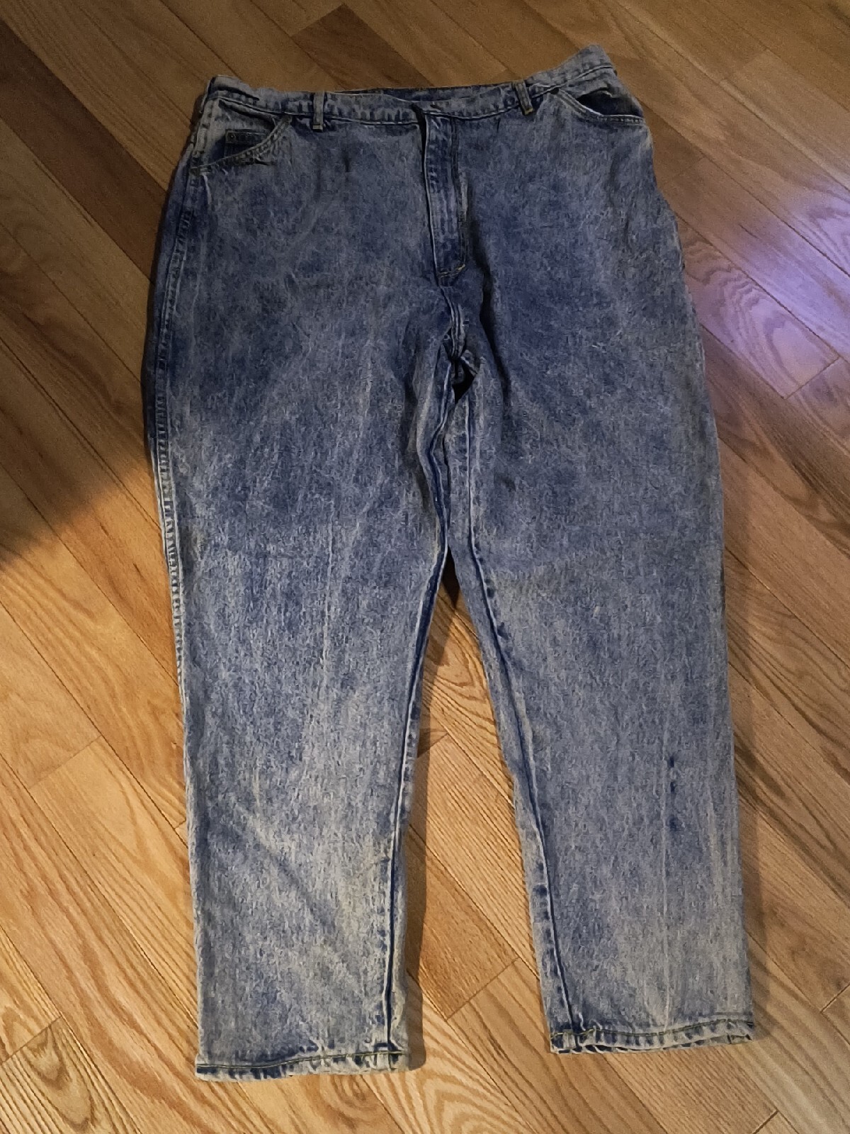 VTG Women&rsquo;s French Navy Denim Acid Wash Blue Jeans Size 38/22. 38&Prime;W, USA DM19