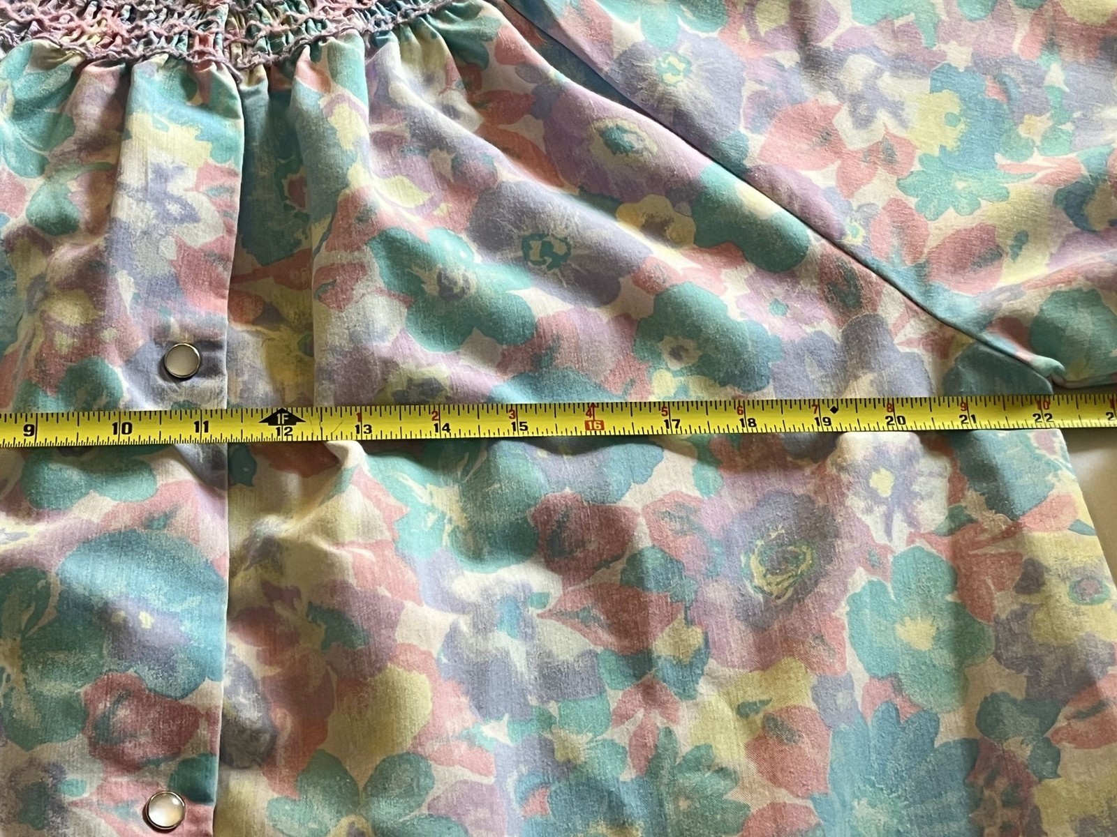 Vintage Whispers House Dress Robe Gown Medium Cottagecore Grannycore Floral