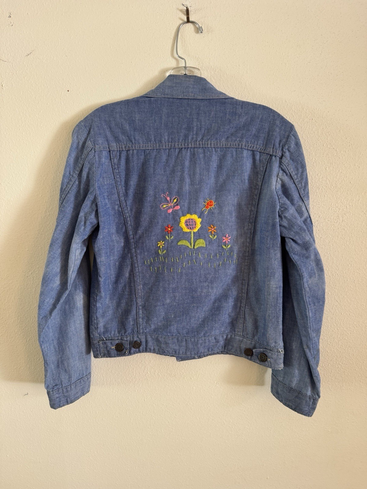 1970s Embroidered Chambray Jacket Floral Western Trucker Cotton Mexico S/M VTG