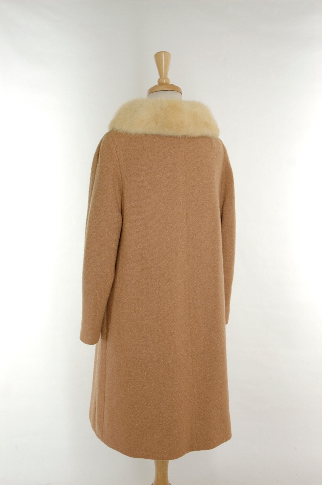 VTG 1960s MEDIUM LARGE Camel Cream Coat Wool Tweed Oversize Mod Fox Fur Collar