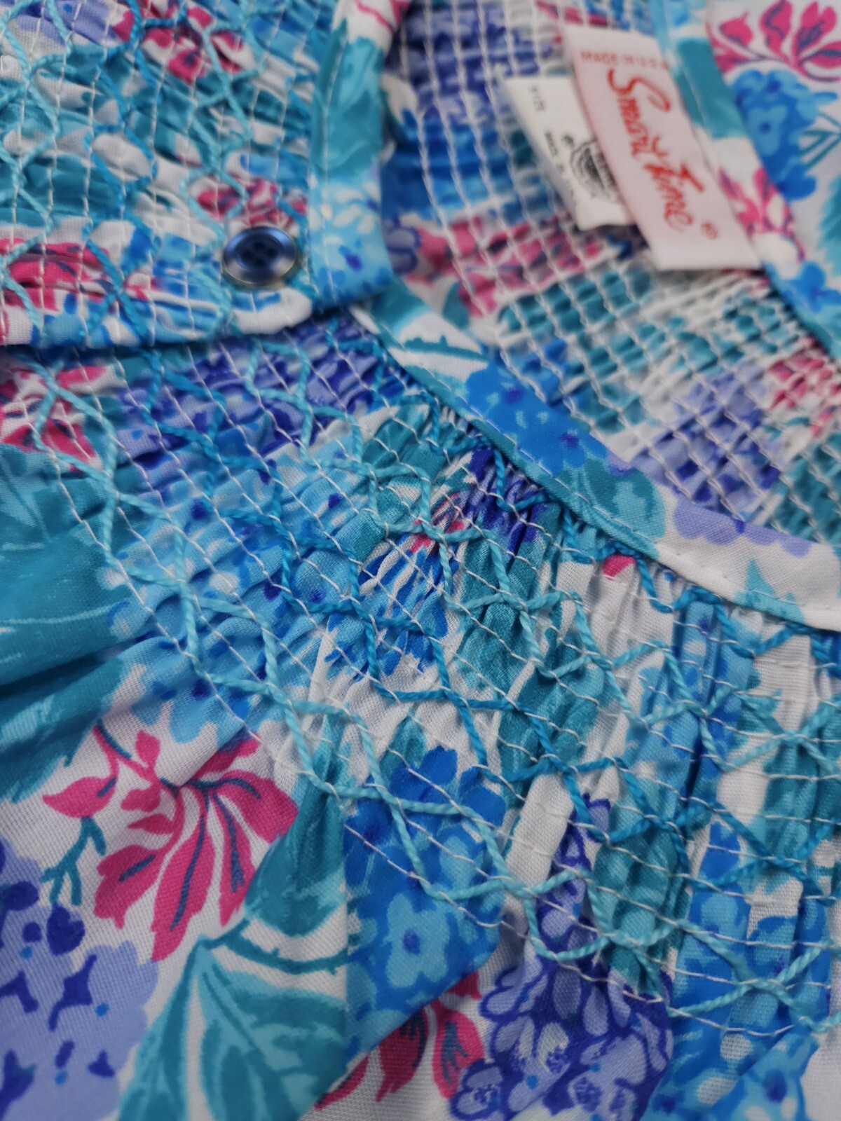 Smart Time Snap Front Floral House Dress Smocked Robe NEW With tags Medium