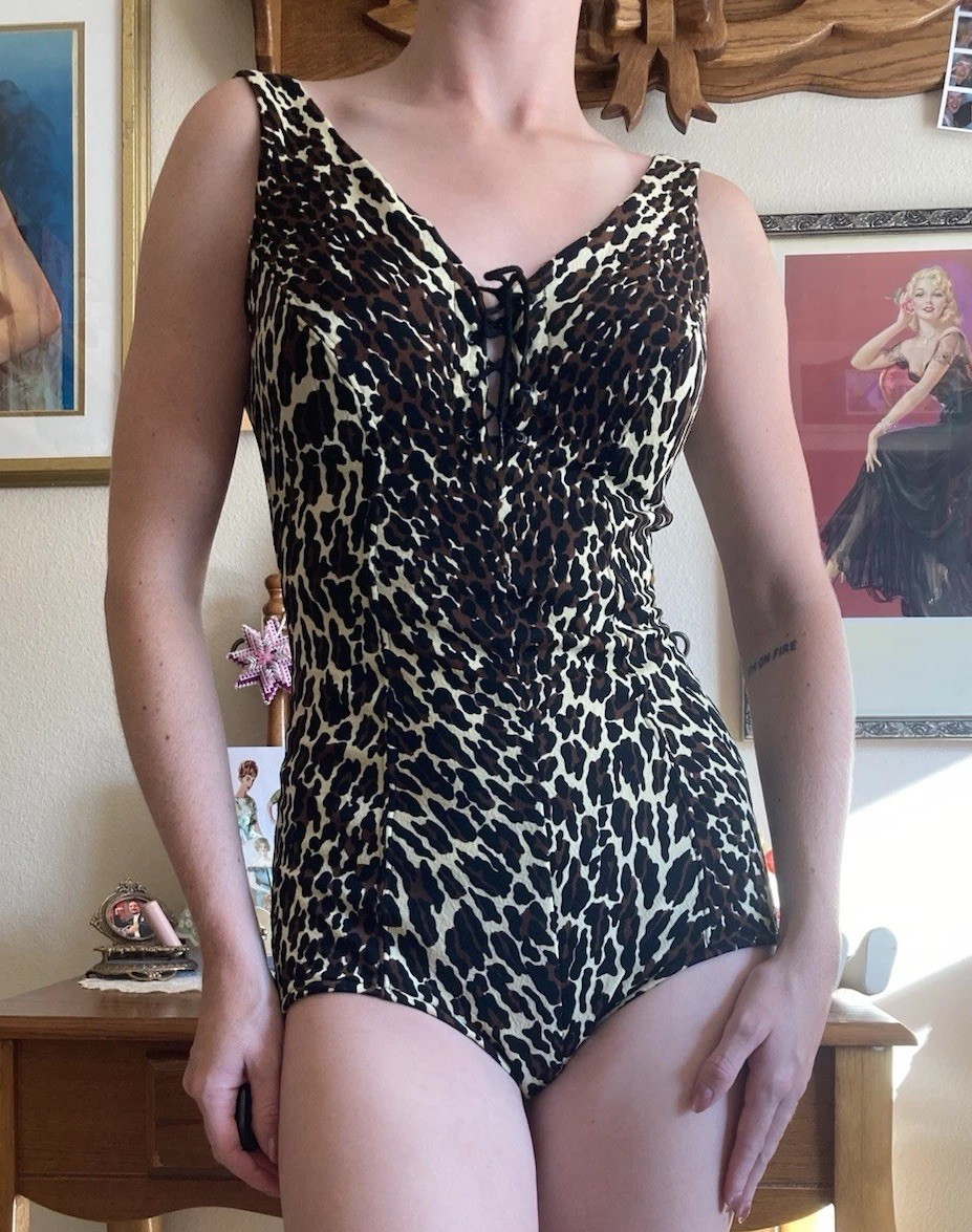 1960s Cole of California Leopard Print Swimsuit Size Small/Medium