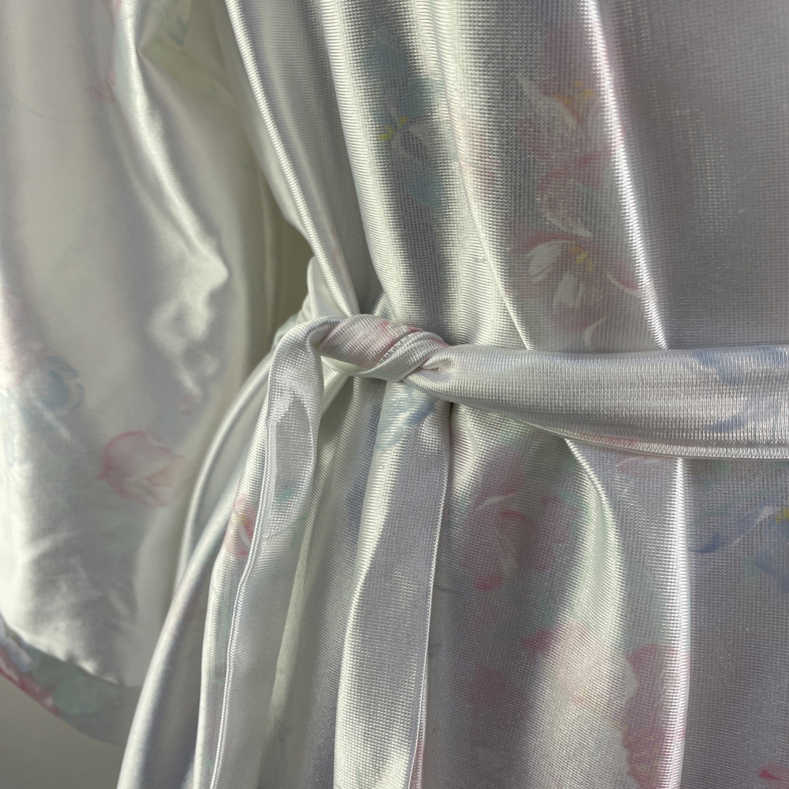 Vtg Lorraine White Satin Belted Long Robe Women&rsquo;s L Floral Print