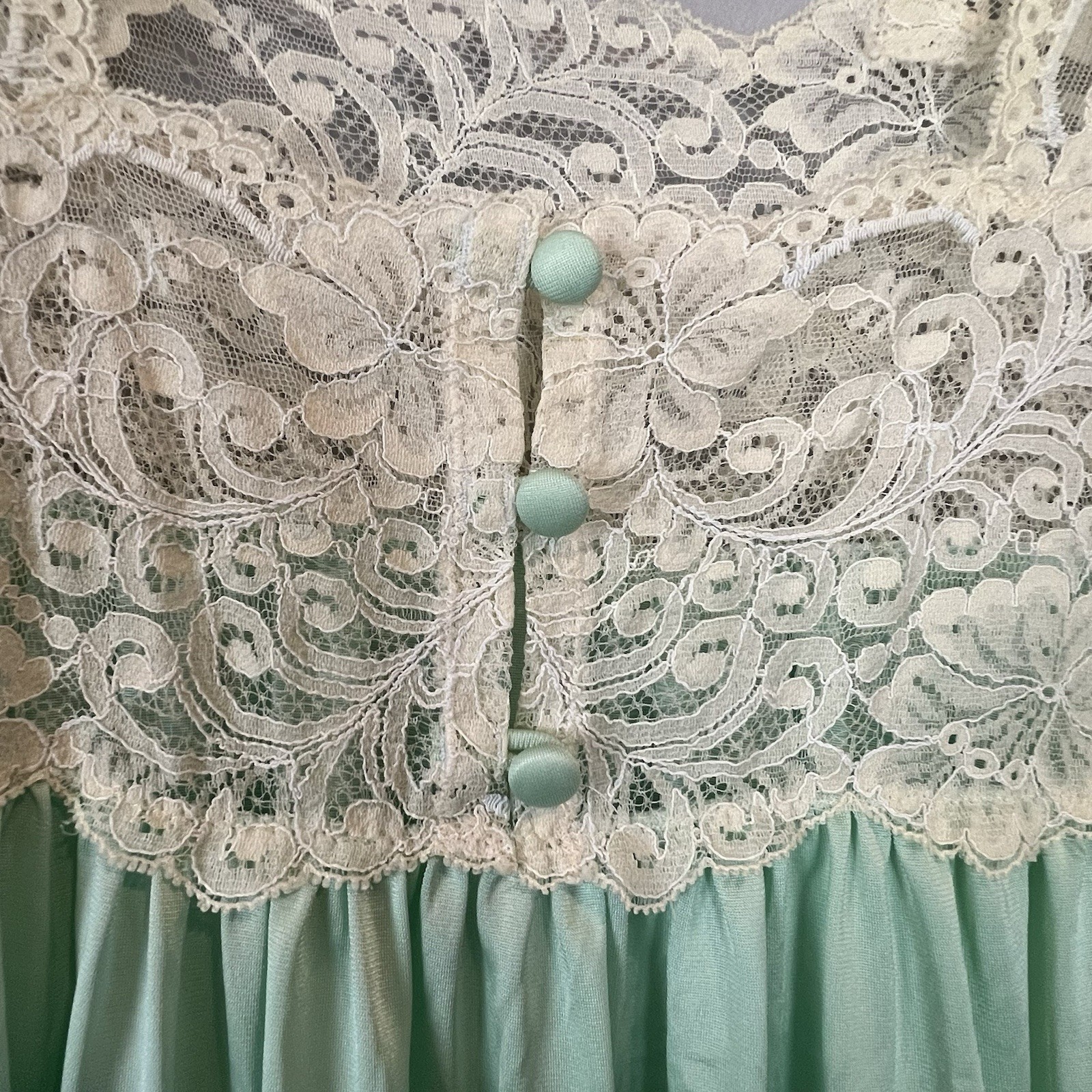 Shadowline Nightgown Womens Size Small Lace Aqua Green Vintage