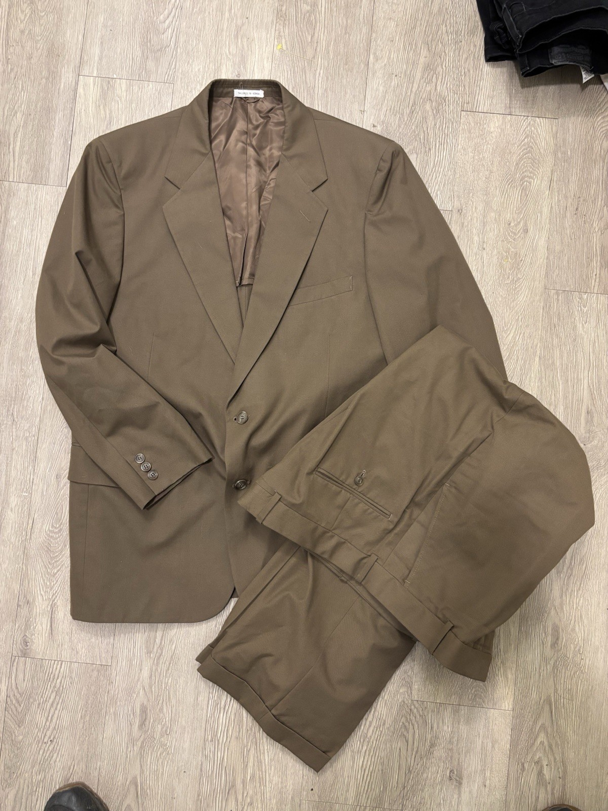 Vintage Hardy Amie’s Brown Suit 44R