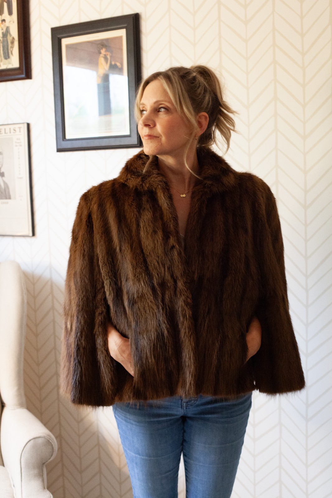 Vintage 40s RARE Muskrat Fur Lined Capelet Retro Stole Elegant Bridal Size M / L
