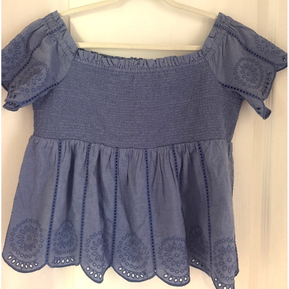 NWT Womens VINEYARD VINES Eyelet Smocked Top Chambray Blue Woven Size Large