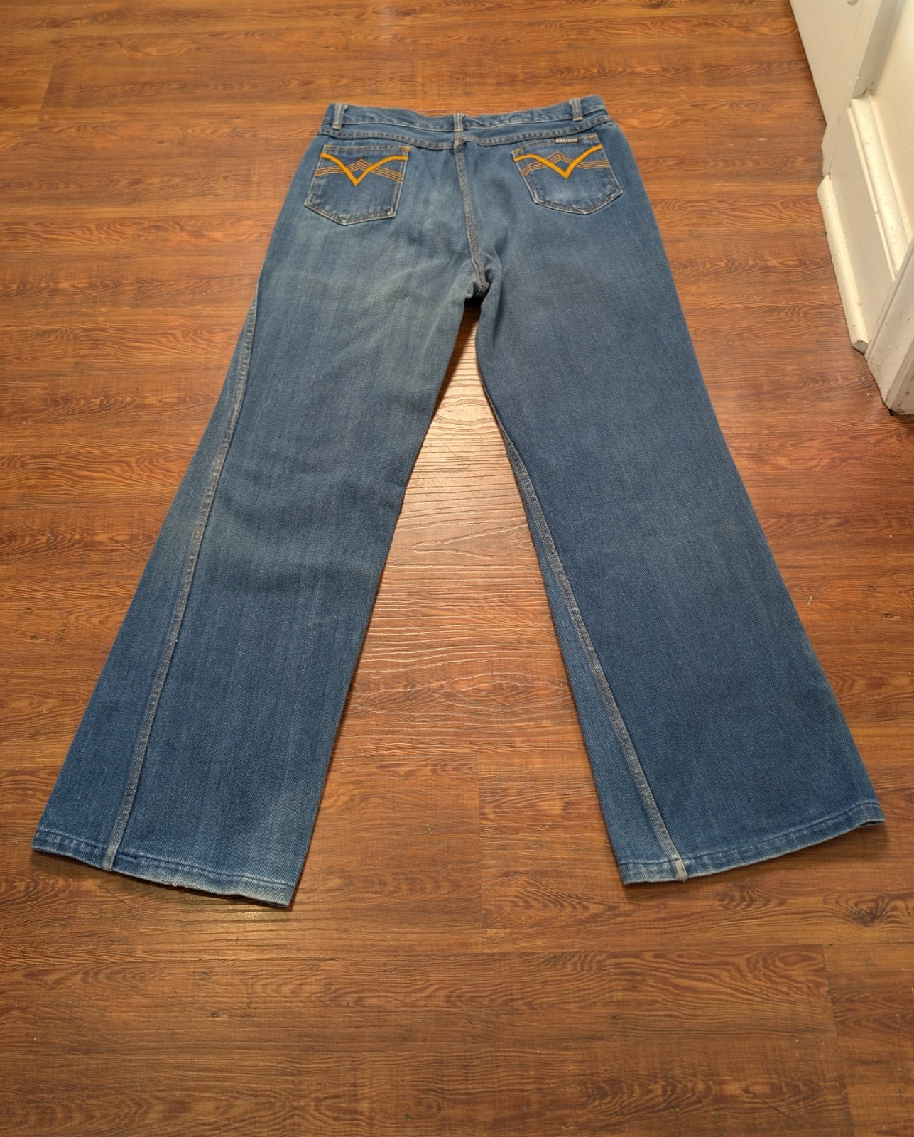Vintage 70s &lsquo;American Graffiti&rsquo; Unisex Flare Bell Bottom Jeans -Sz 32 x 31.5