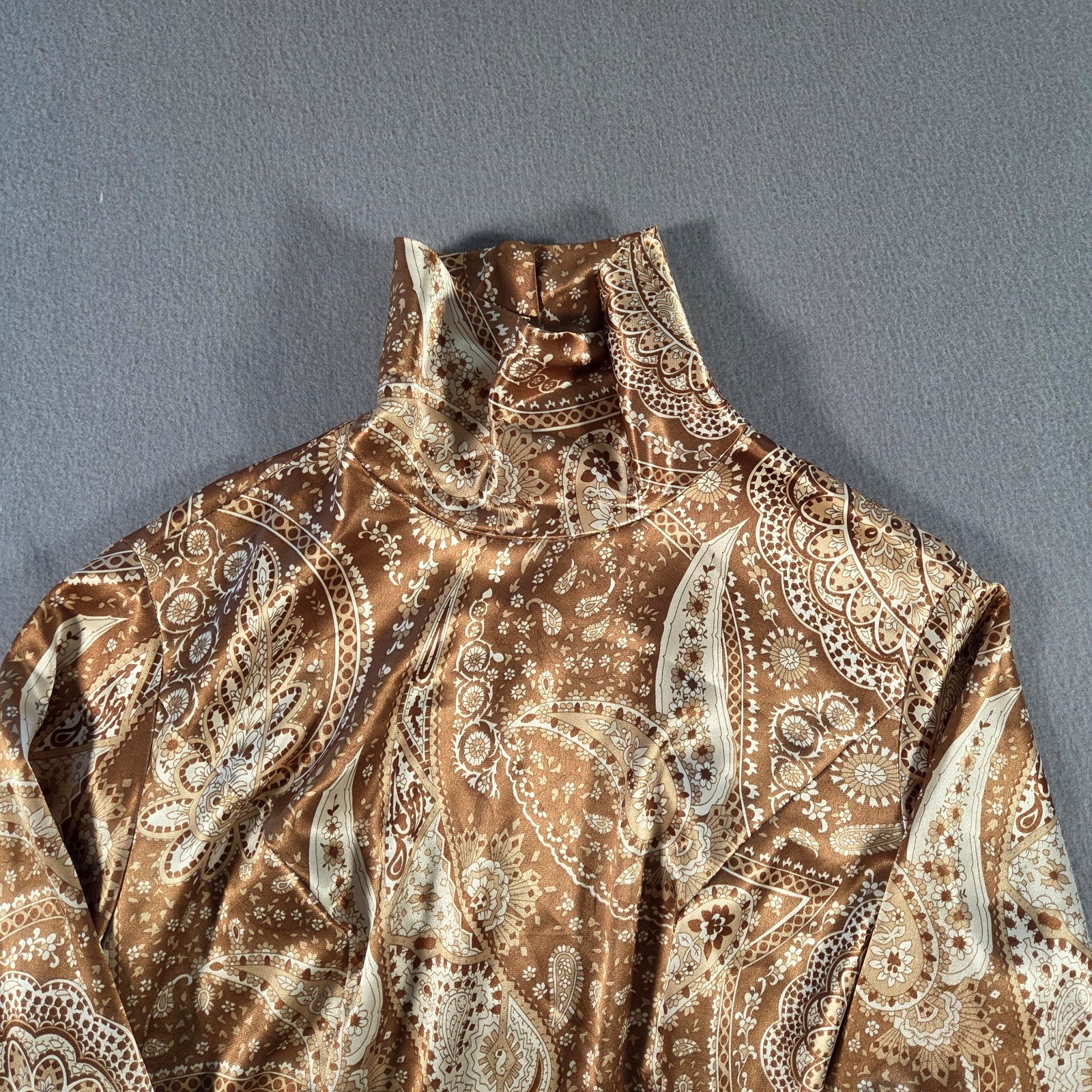 Vintage Satin Blouse Womens Medium Brown Paisley Print High Neck Silky 80s