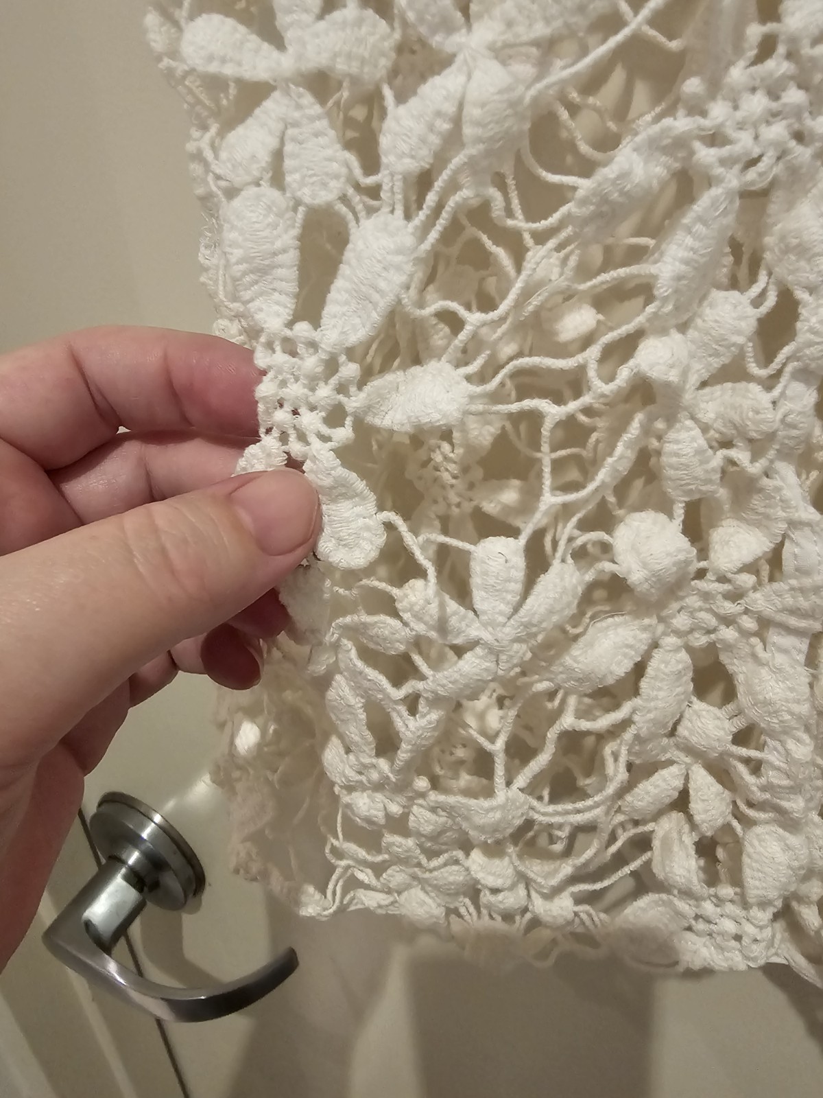 Y2K White Daisy Crochet Top Size 10