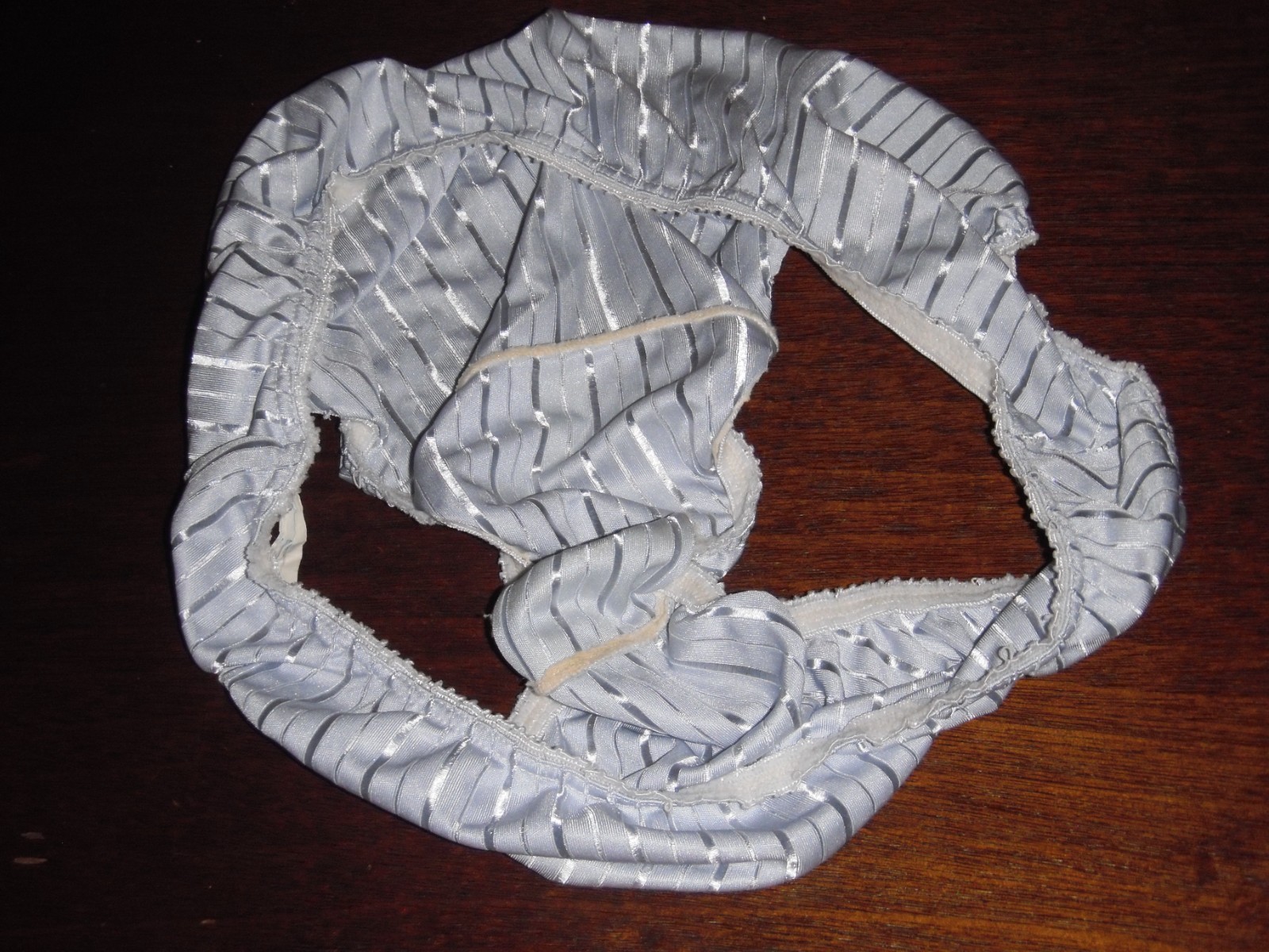 warners bright stripes panties. Light blue sz S. Old stock with nylon crotch.
