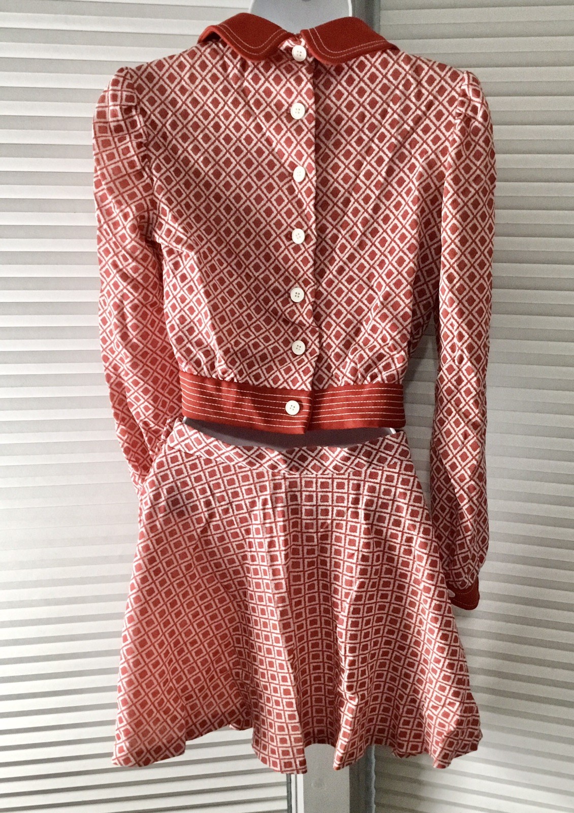 60’s-70’s💥Vicky Vaughn Crop 2pc Skirt Set Red White Geometric Mod, Sz. XS/SM