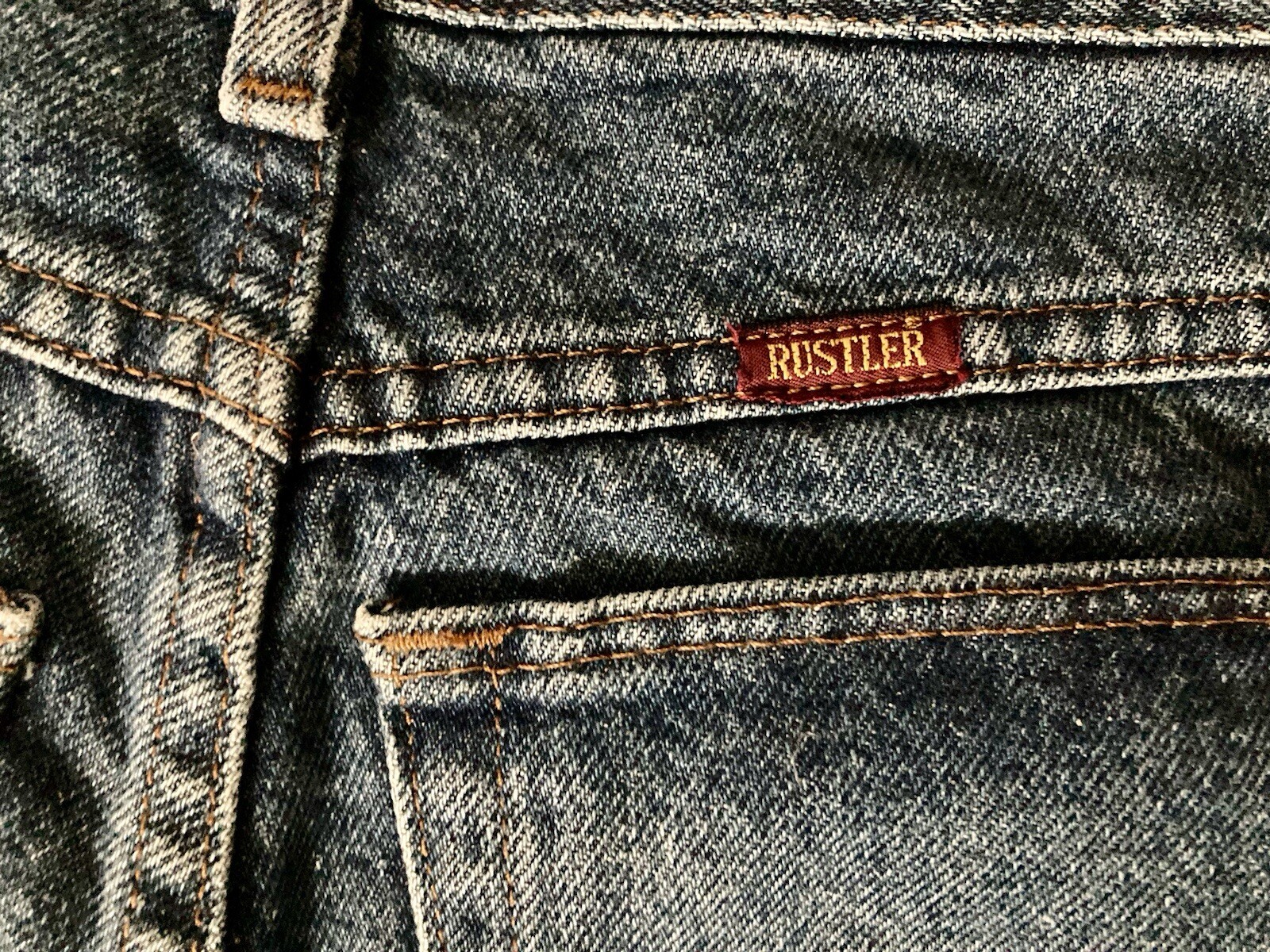 Vintage RUSTLER high waist straight leg medium wash denim mom jeans Straight Leg