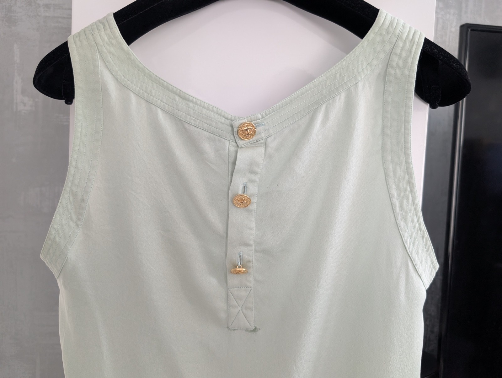 CHANEL Boutique 80-90&rsquo;s CC Gold Buttons Sleeveless Blouse Top Shirt Tank Vest S