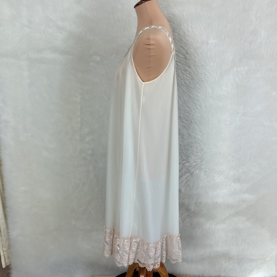 Vintage 50s Odette Barsa Ivory, Blue & Pinkish Ivory Lace Trim Nylon Nightgown L