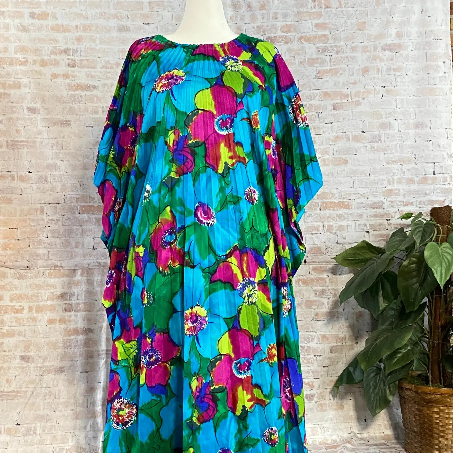 Womens 1970s Vintage Floral Caftan Dress One Size