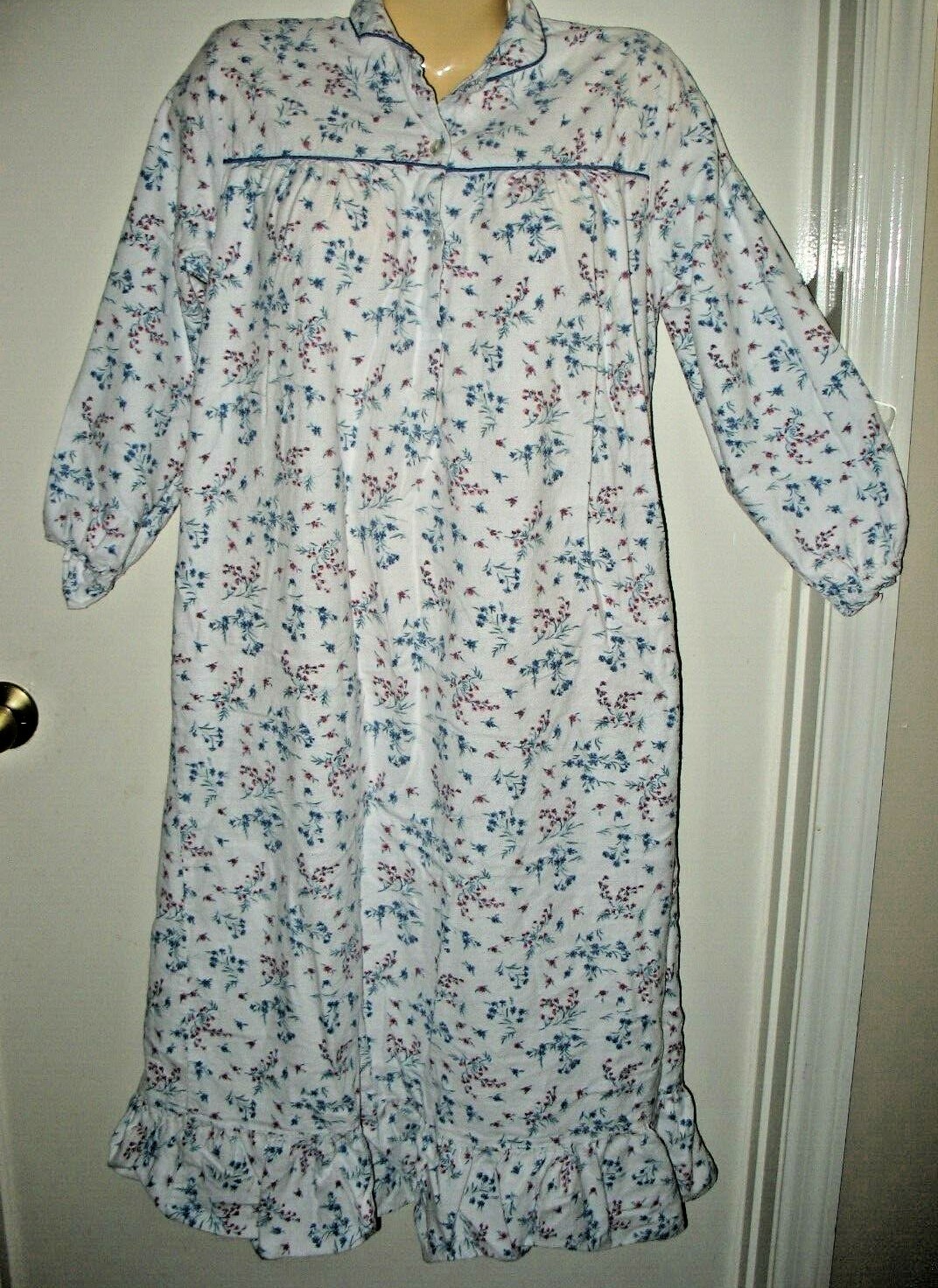 LAURA TYLER COUNTRY COLLECTION – M – 100% COTTON FLANNEL LONG SLEEVE LONG NIGH