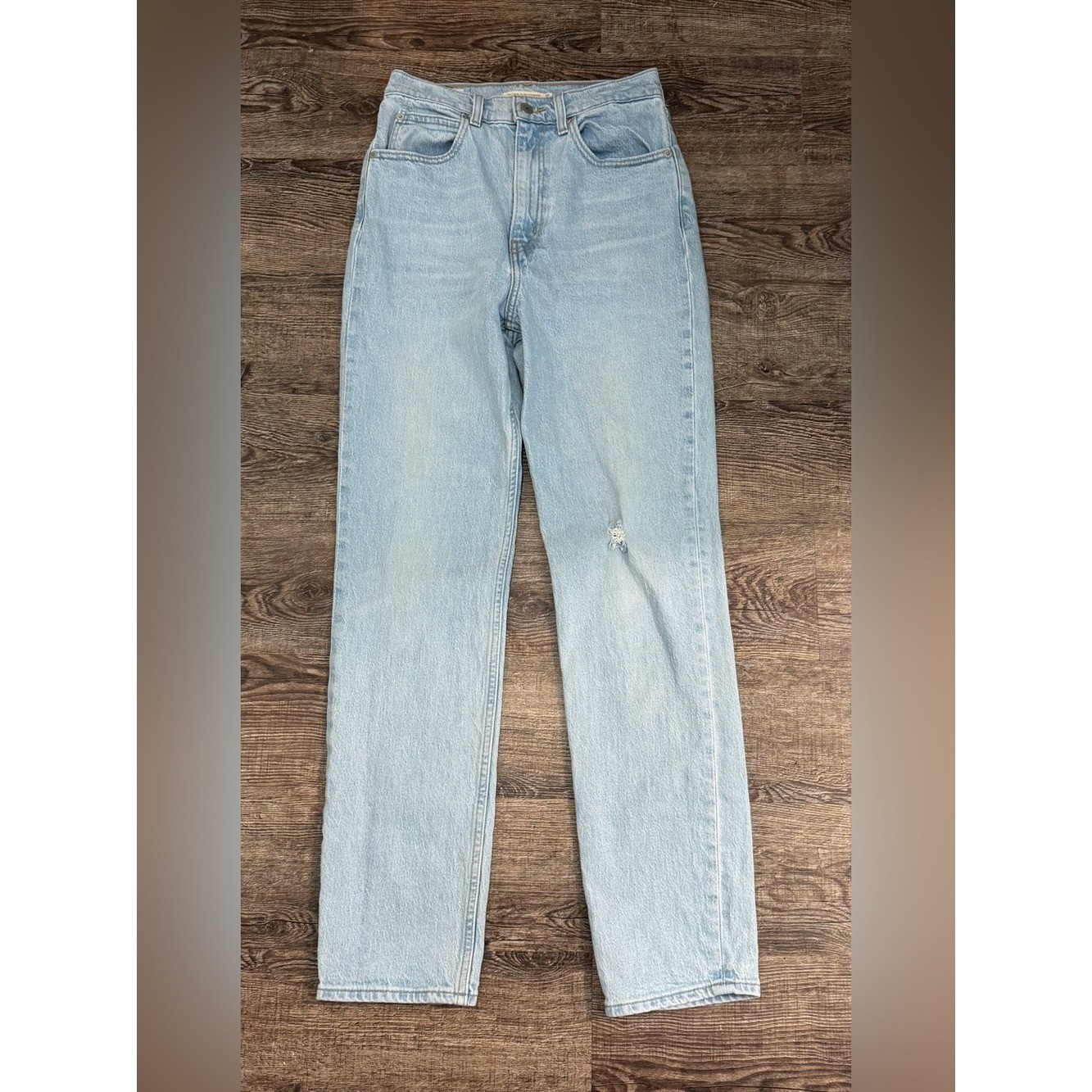 Levi&rsquo;s 70&rsquo;s High Slim Straight Size 27
