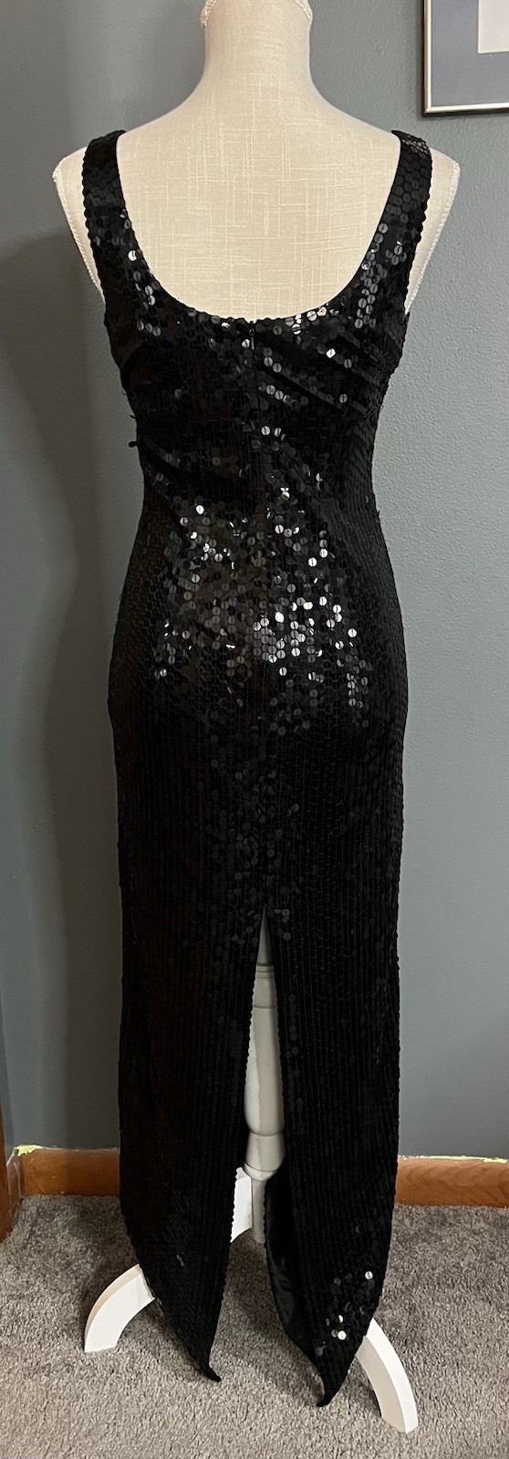 PAPELL BOUTIQUE Evening Black Sequined Dress Gown Women’s Sz 2 *NEW WITH TAGS*