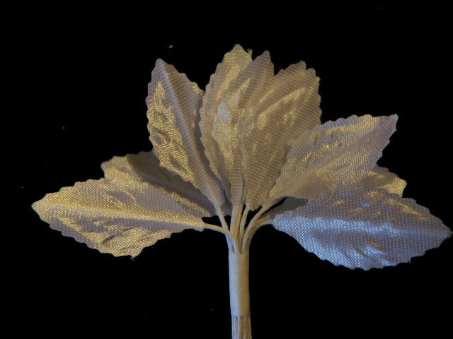 Vintage Millinery Flower 1&Prime; White Leaf Satiny 12p Lot for Hat + Headpiece C19