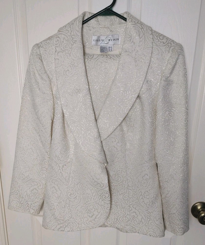 Lillie Rubin Women&rsquo;s Skirt Suit Size 8 Ivory Jacquard Brocade Gold Lined Vintage