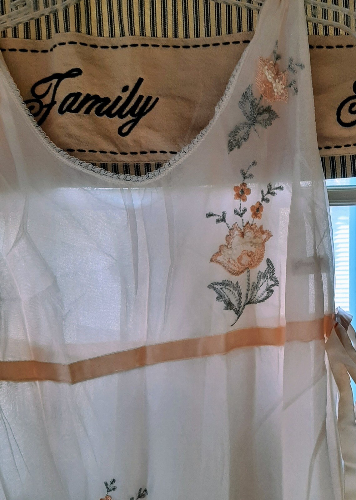 Vintage 2pc Set Double Layer Peach Seamprufe Nightgown & Robe size 32