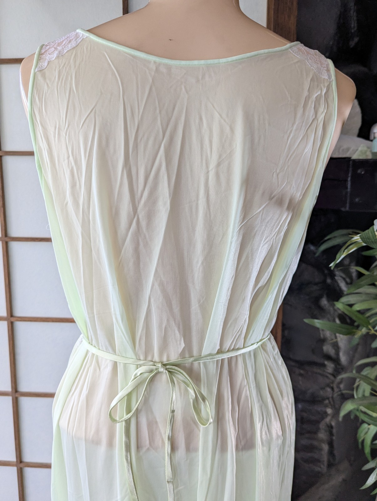Vtg 1970s Miss Elaine Peignoir Set Long Mint Green Chiffon Lace USA Large NOS