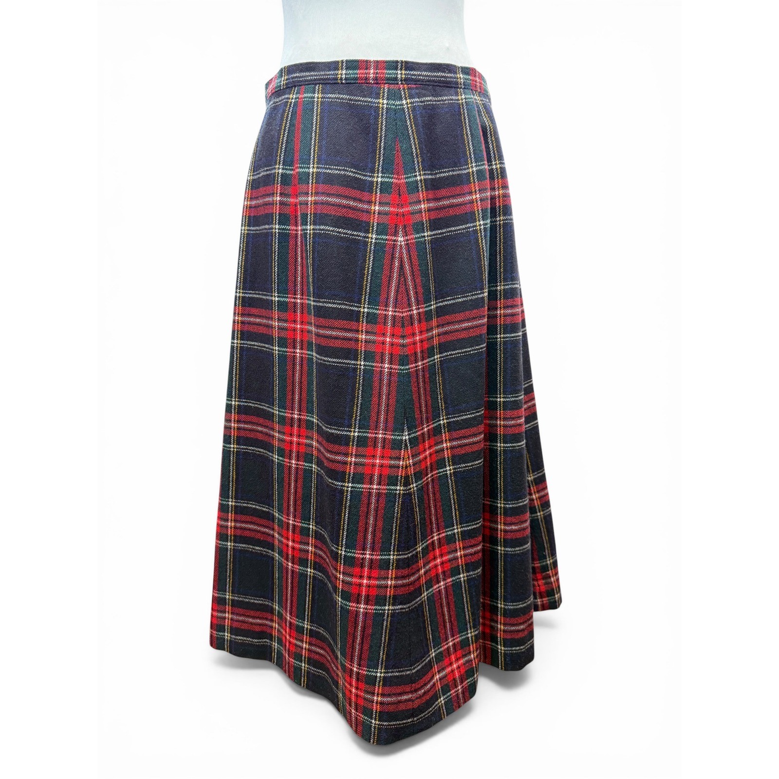 Pendleton VTG 70s Wool Knee Length Skirt size 8 Red Tartan Plaid A-Line USA