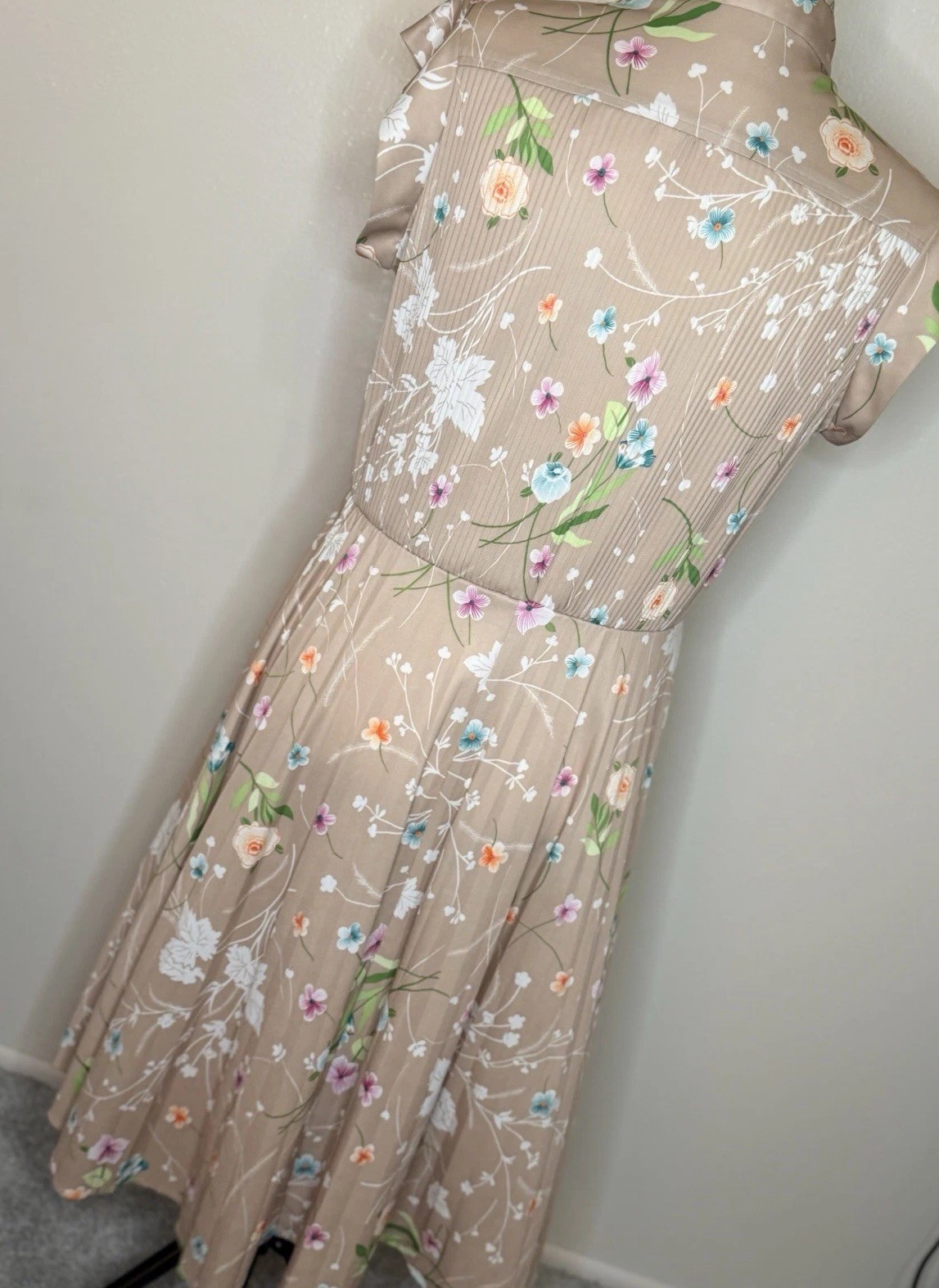 VTG 70s Spring Floral Dress Sz 8/10 Med Retro Pretty Feminine Cap Sleeves CUTE!
