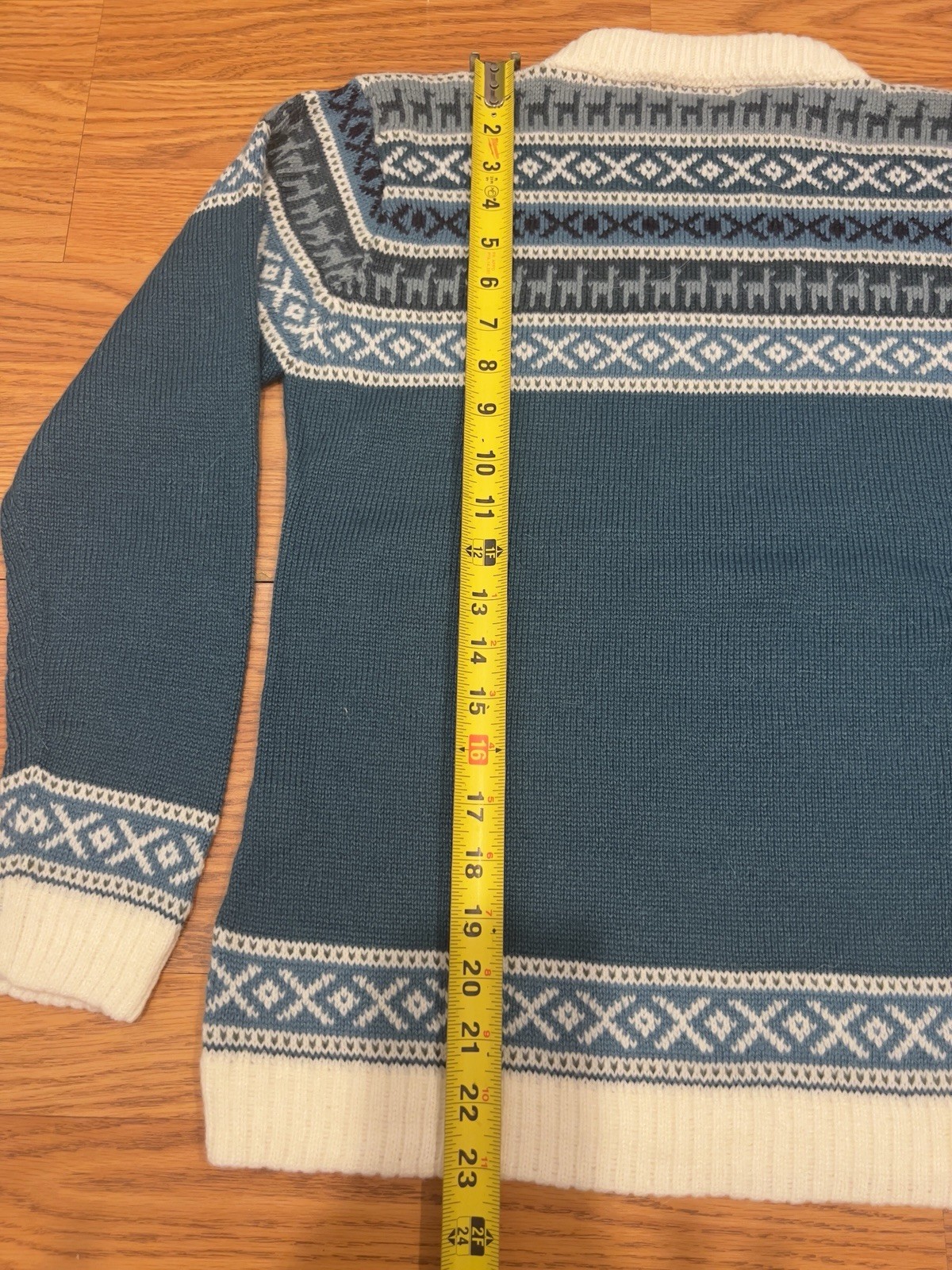 Vintage Alpaca Pullover Sweater – Made in Peru – Size M – Unisex