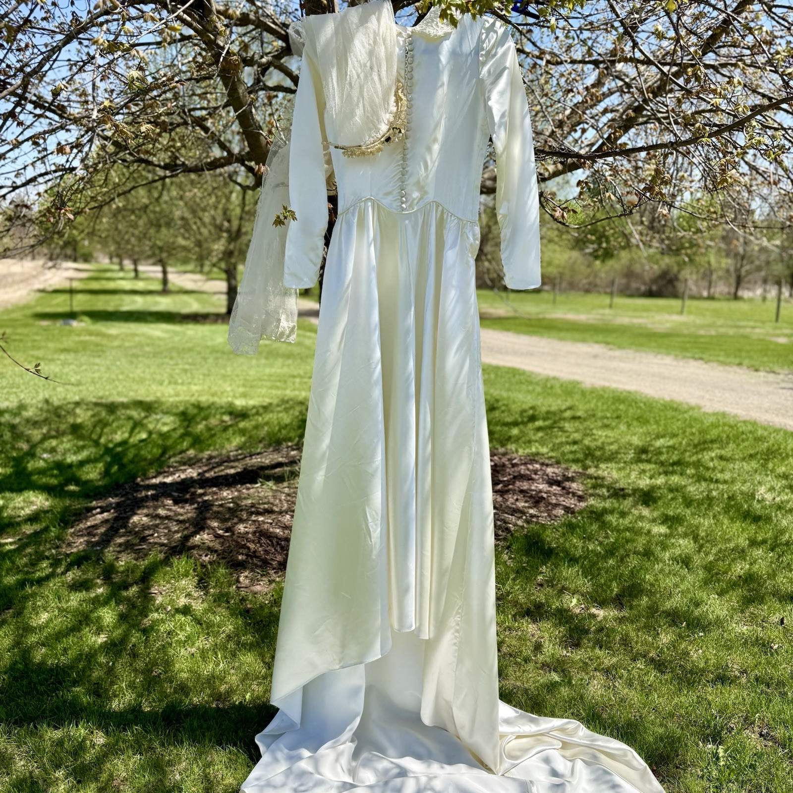 VTG 30s 40s Ivory Liquid Satin Wedding Dress Gown Long Cathedral Train & Veil!