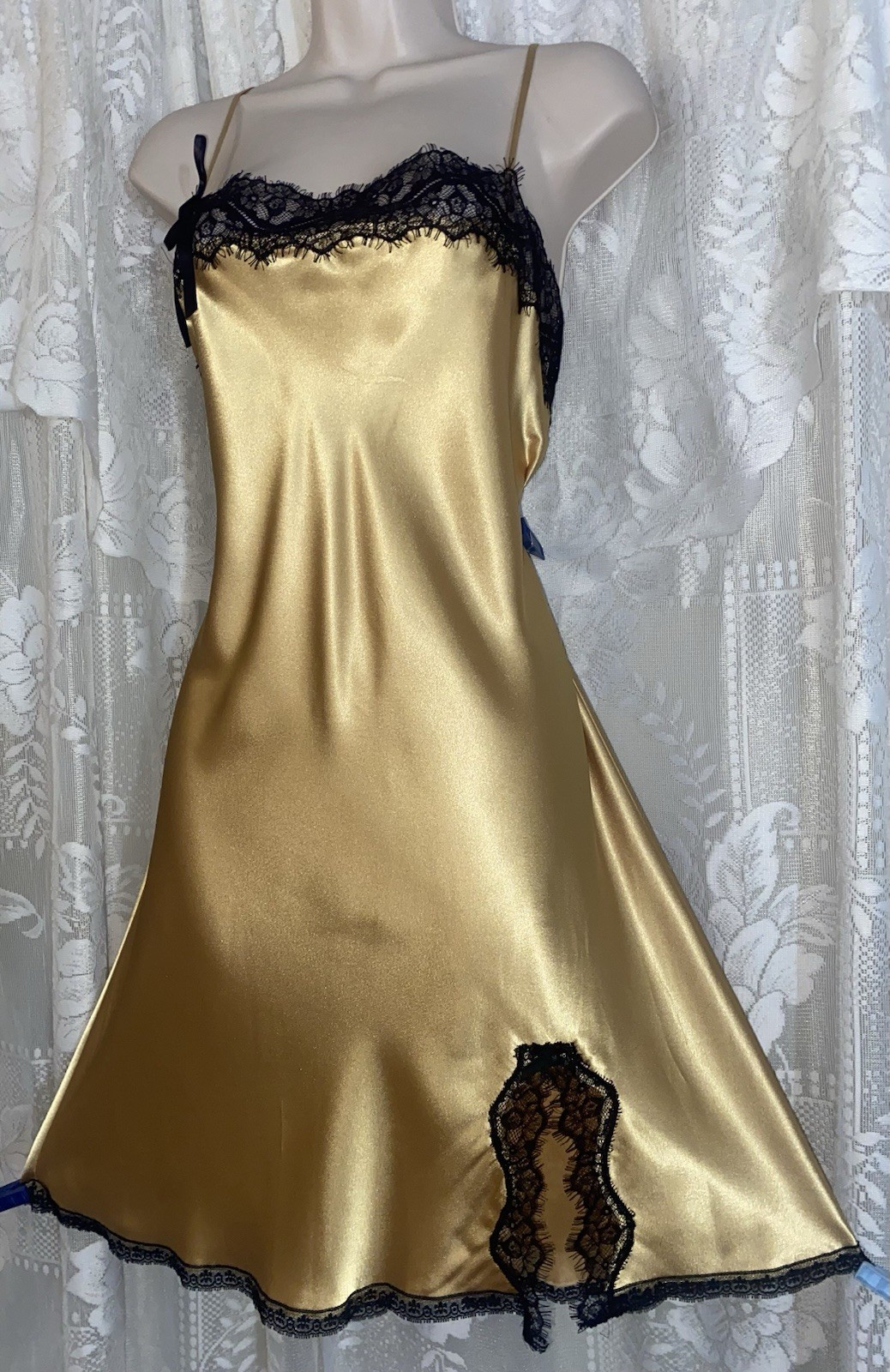 VTG Design GLAM NWOT L GOLD Satin NIGHTIE nightgown w Black Chantilly Lace Trim