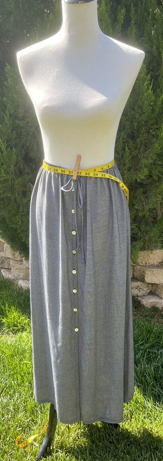 Skirt Black Size:Large Long Clio Adjustable Waistband Drawstring Buttondown