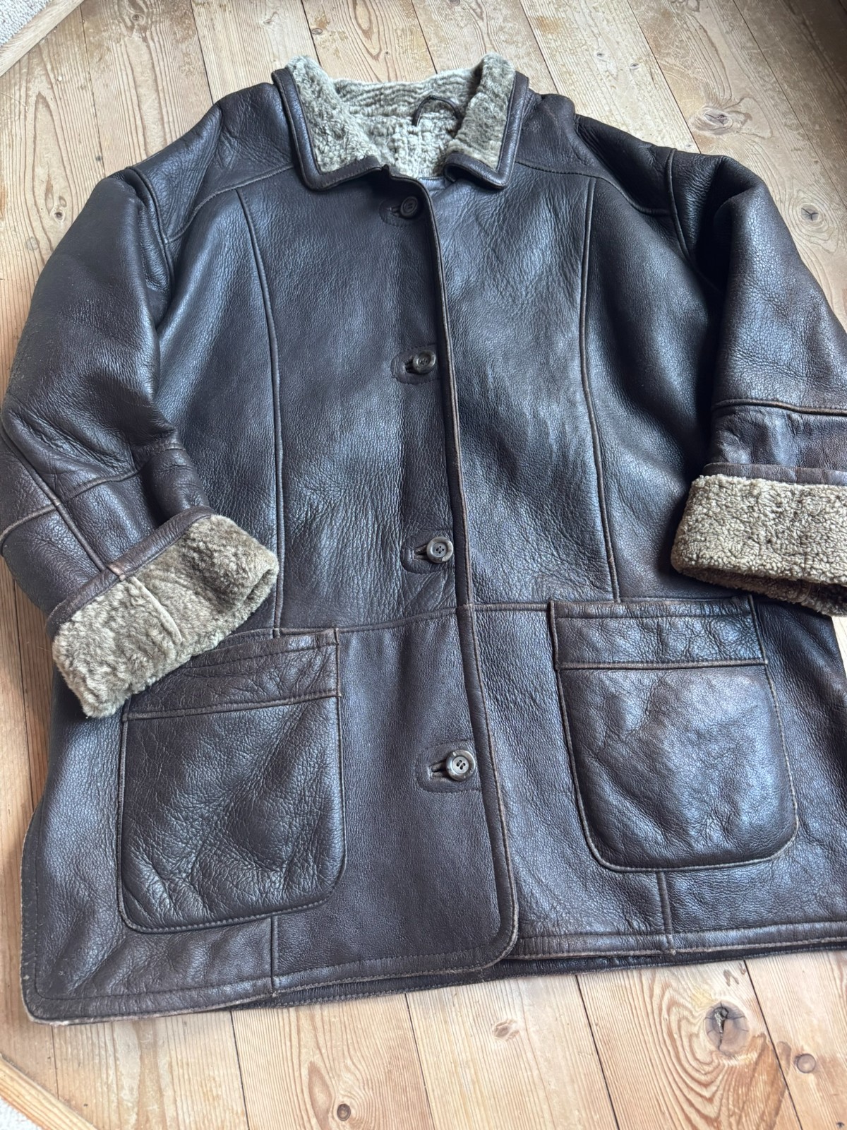 Vintage double face sheepskin jacket real leather oversized size 44/46 brown M. Flues