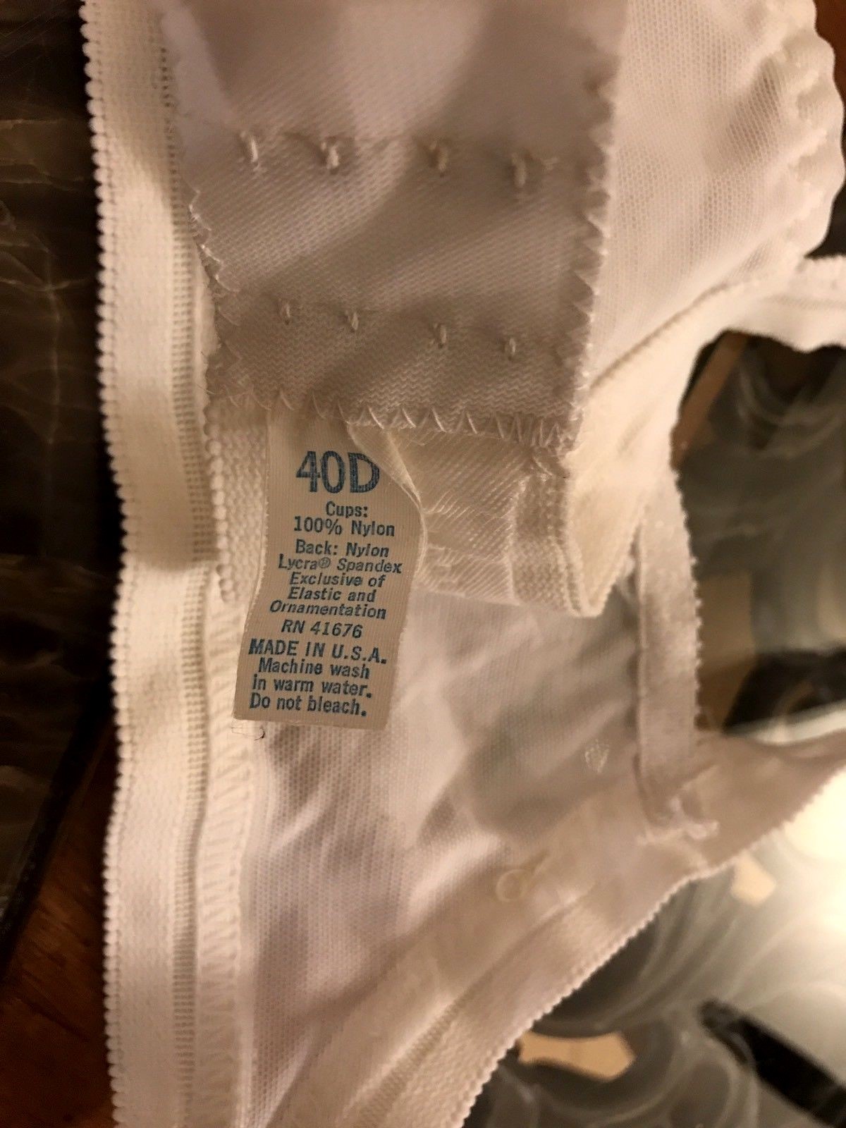 Vintage Bra Support Nylon Wide Strap White Lycra Spandex Smooth 1970s NEW Sz 40D