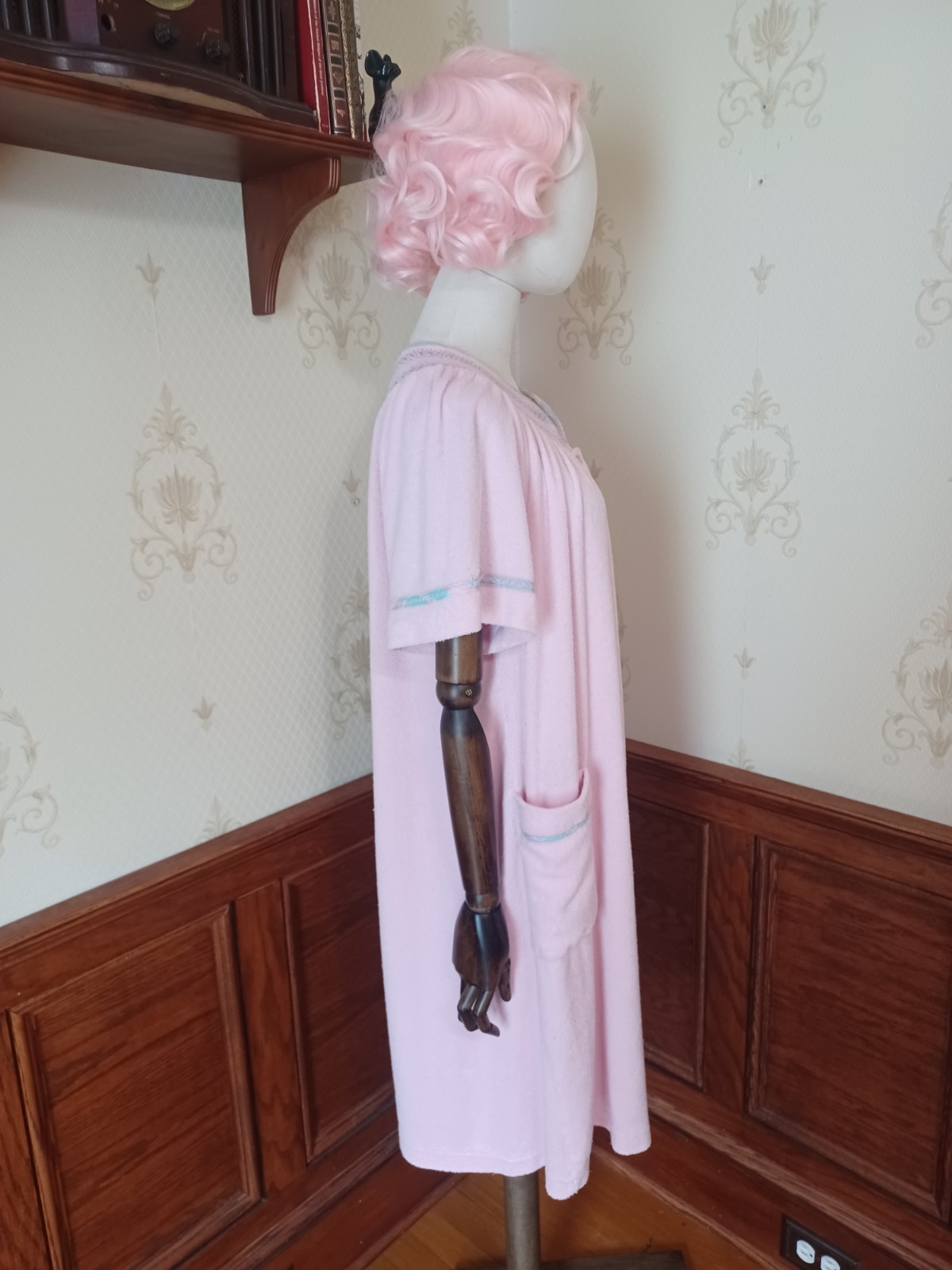 Vintage 1970s/1980s Leisure Life Pink Pastel Terrycloth Cottagecore House Dress