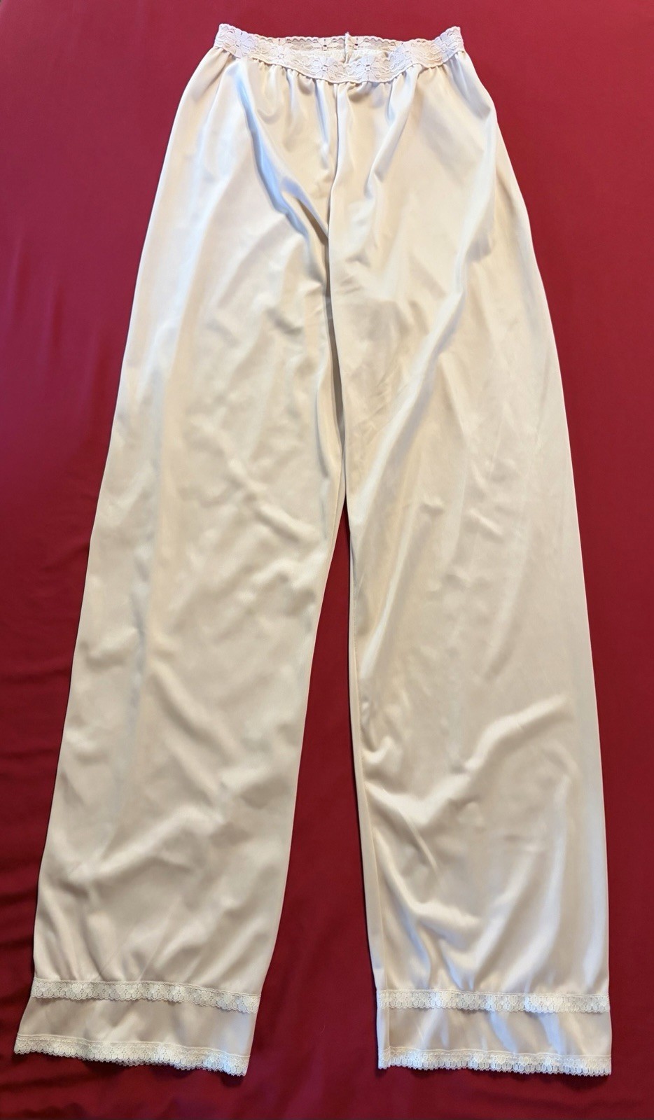 VINTAGE LILY OF FRANCE PETTIPANTS LONG BLOOMERS SLIP LINER FOR PANTS, MEDIUM