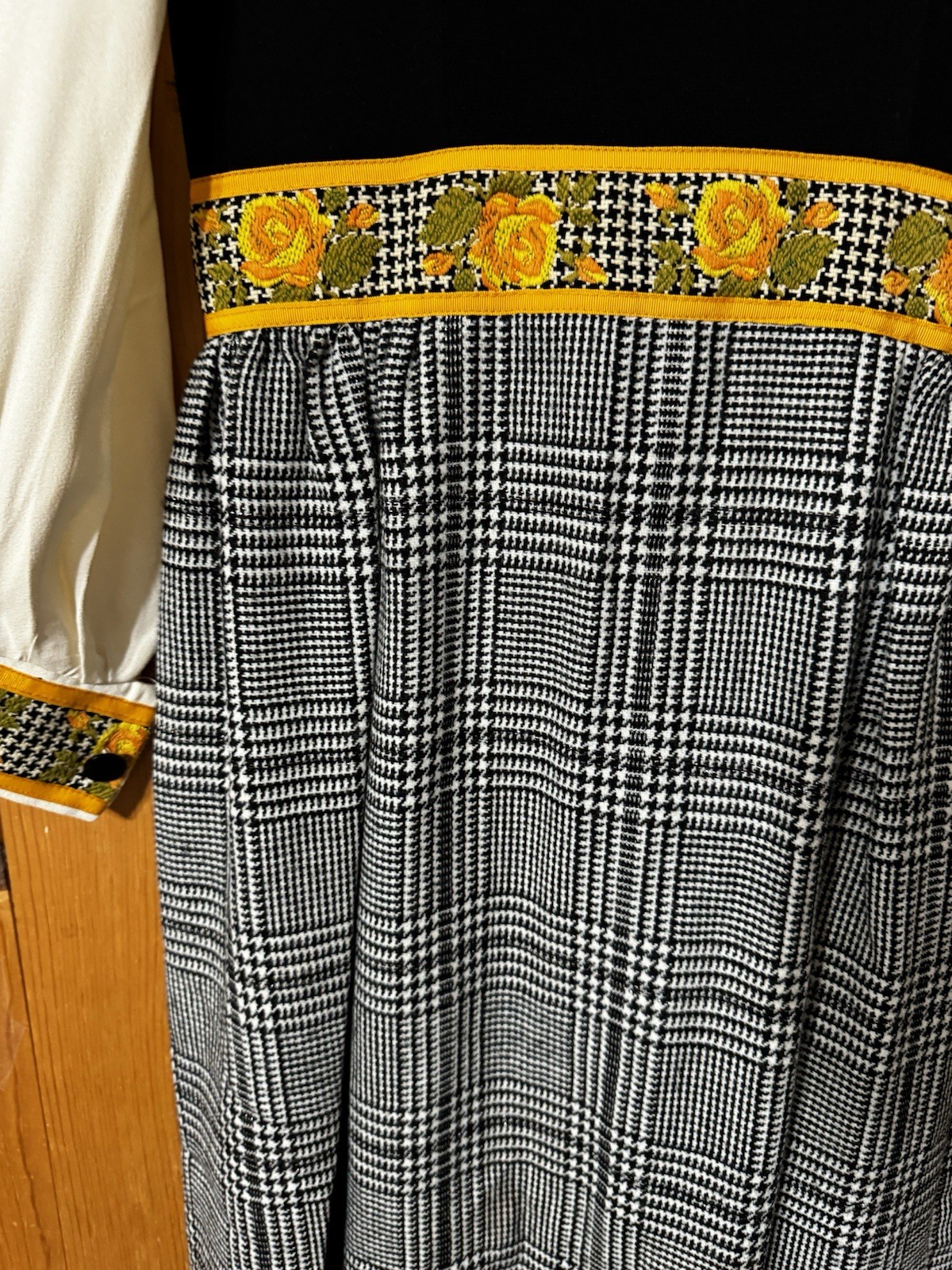 VTG 70s Melissa Lane Dagger Collar Maxi Dress Long Sleeve NWD WOMENS SIZE XS/S