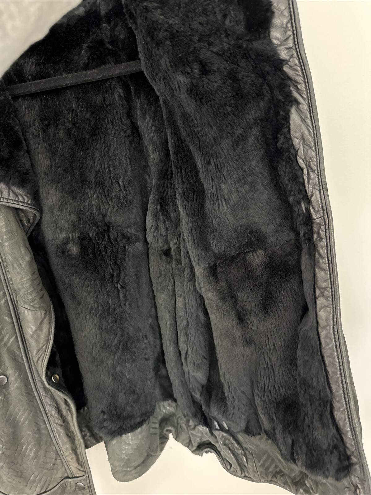 Vintage Leather Jacket 80s No Label Fur Lined size L Oversized Fit Very Warm