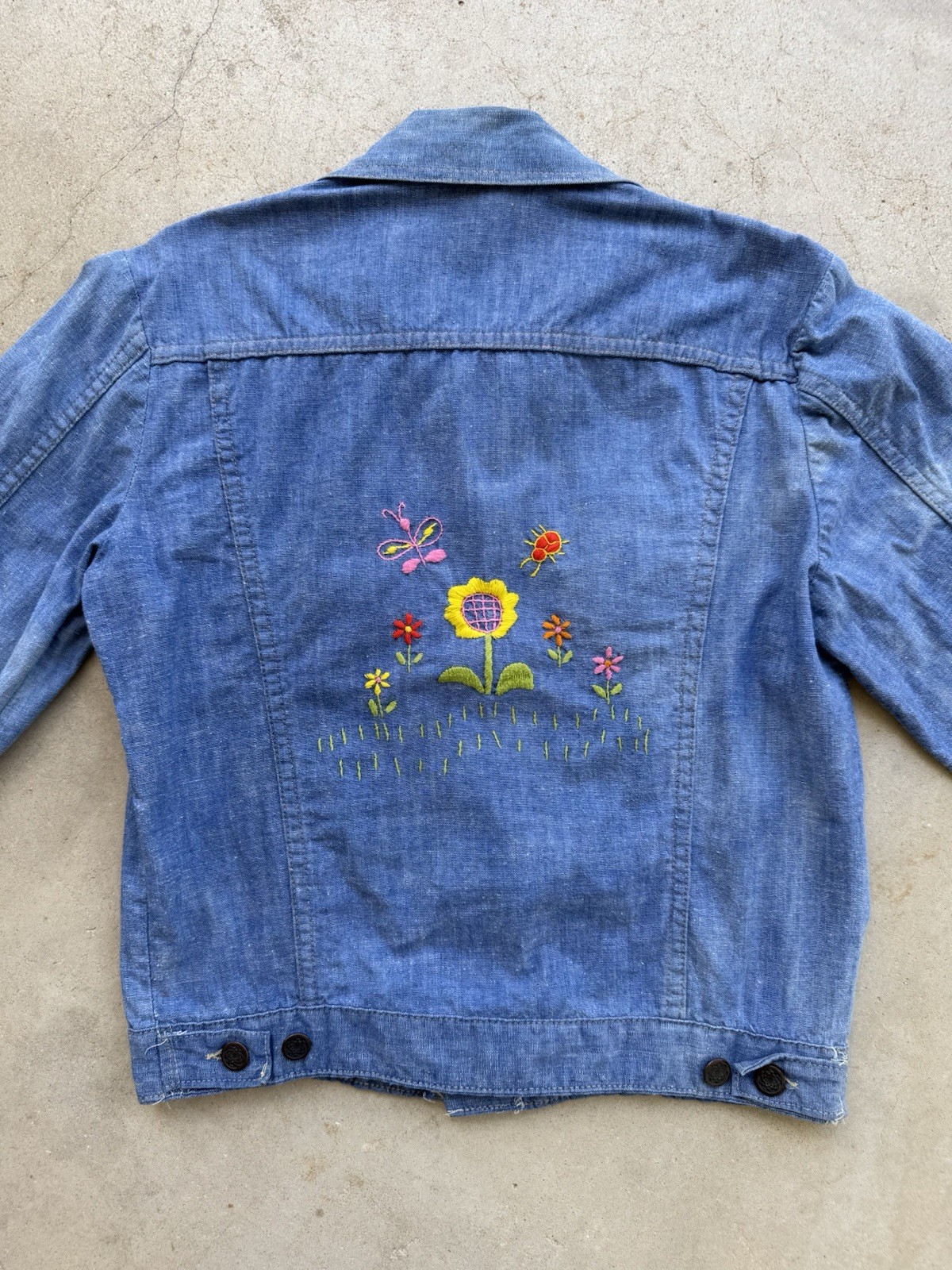 1970s Embroidered Chambray Jacket Floral Western Trucker Cotton Mexico S/M VTG