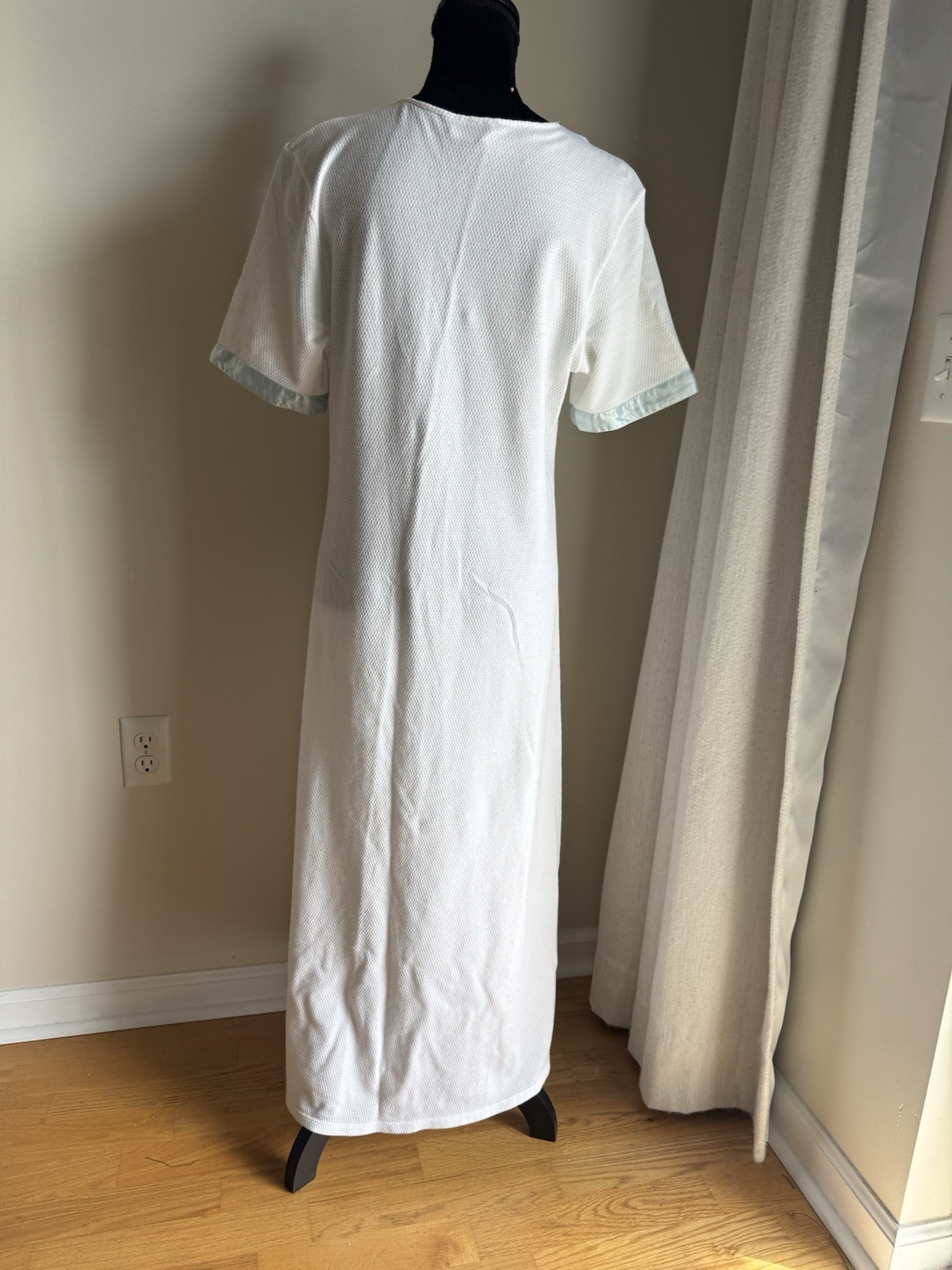 Vintage Natori Classics White Cotton with Silk Trim and Embroidery Nightgown