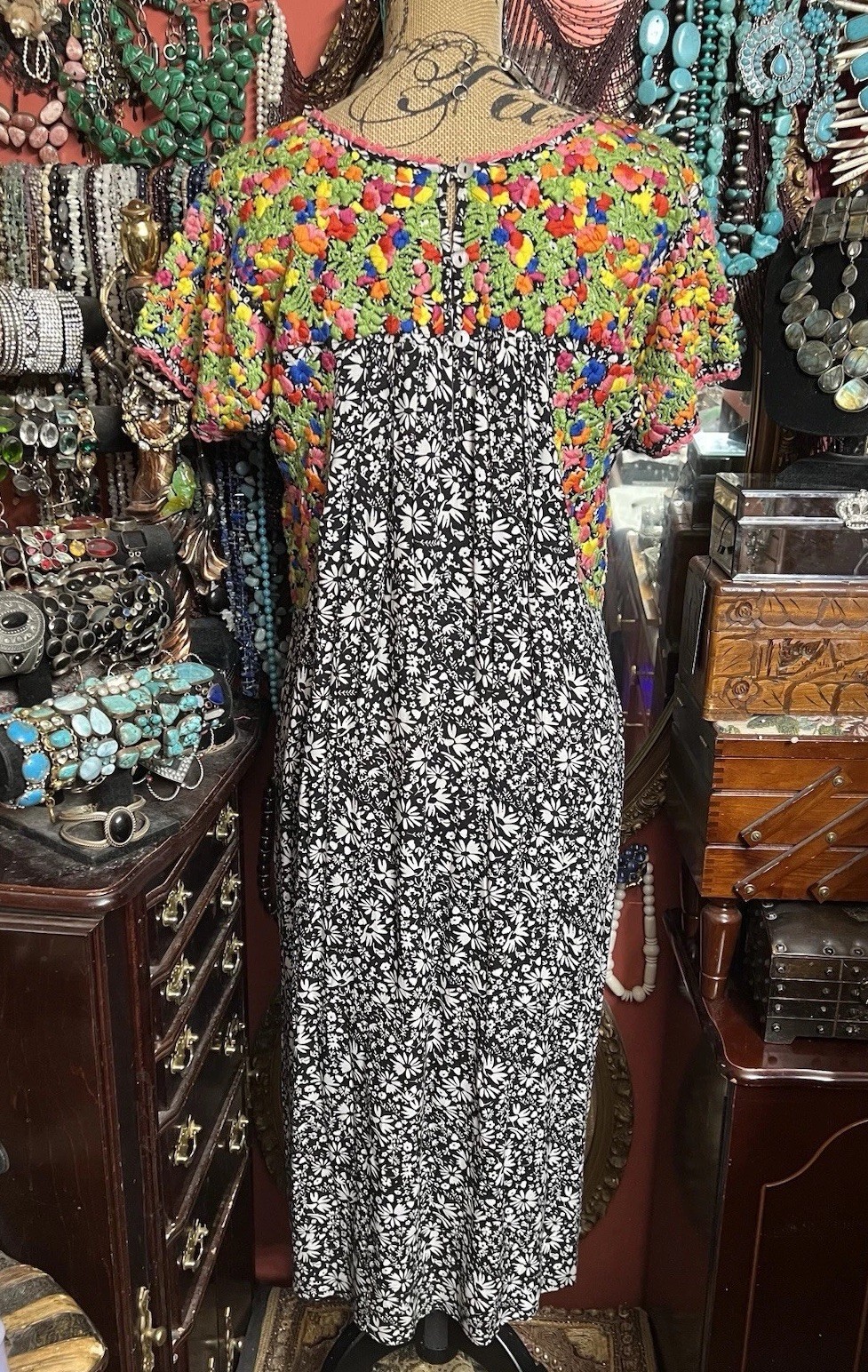 Beautiful “Sister Mary” Black And White Multi Floral Color Embroidery Oaxacan ML