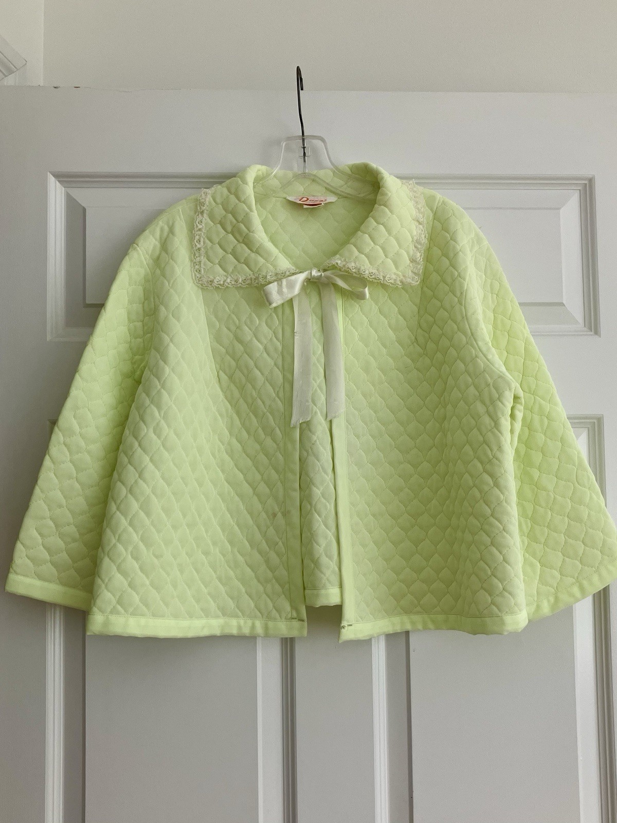 Vintage 60s Deena of California Lime Green Quilted Lace Trim Bed Jacket Robe! L