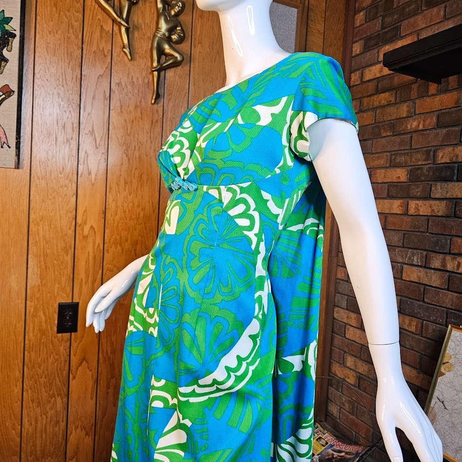 Vtg 60s Liberty House Hawaiian Watteau Waterfall Train Shelf Bust Luau Dress M/L
