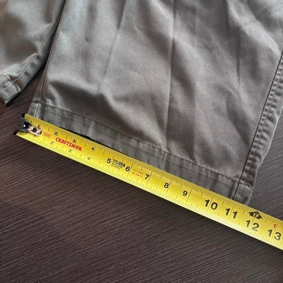Sick Vintage Volcom grey skater shorts