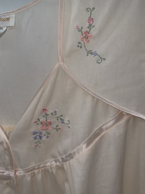 Vintage Barbizon Cotton Bed Jacket Light Peach Women&rsquo;s sz L Embroidered Flowers