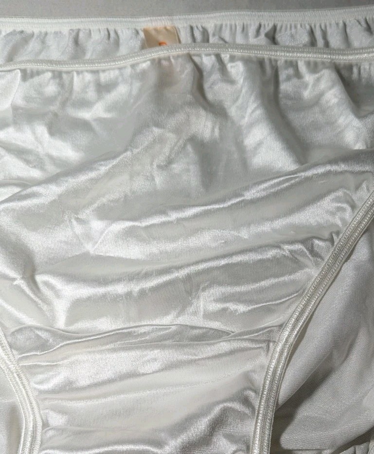 Vintage Cacique Second Skin Satin String Bikini Panties White 14/16